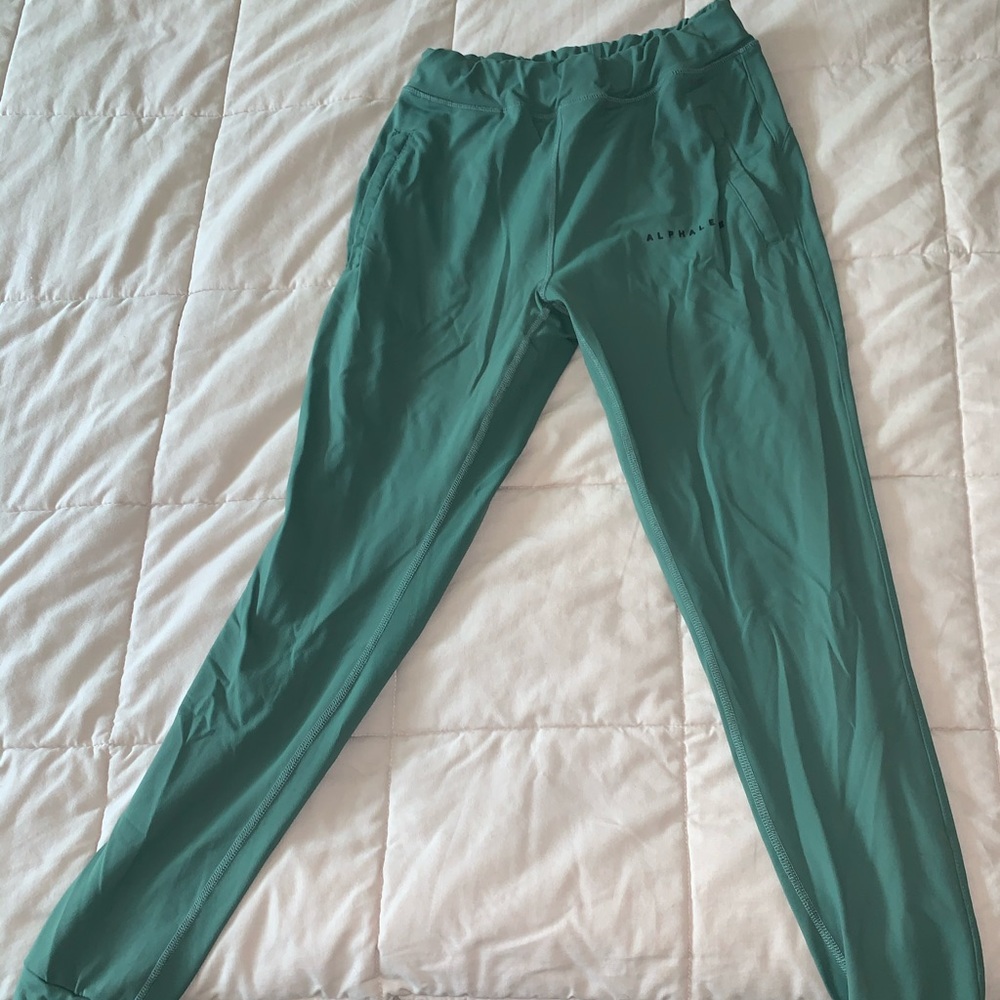 Alphalete joggers